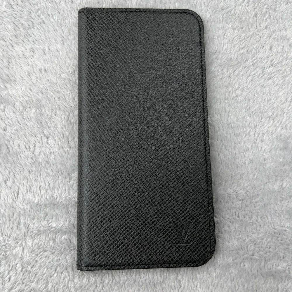 Louis Vuitton Taiga Ardoise iPhone 7 plus Folio Case Black M63406 Luxury
